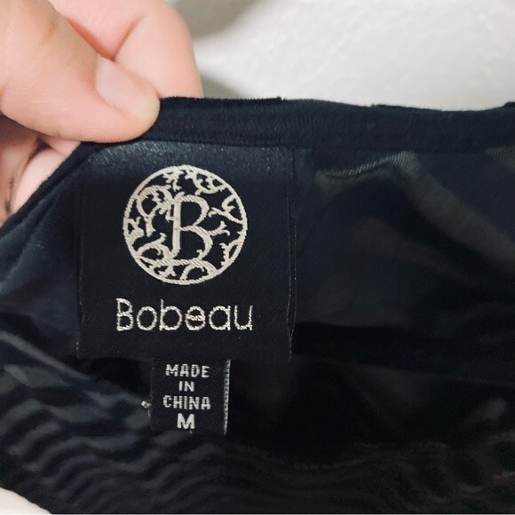 Bobeau Black Zig Zag Velvet Burnout Short Sleeve Boxy Blouse Women's Sz. Medium - Picture 2 of 6